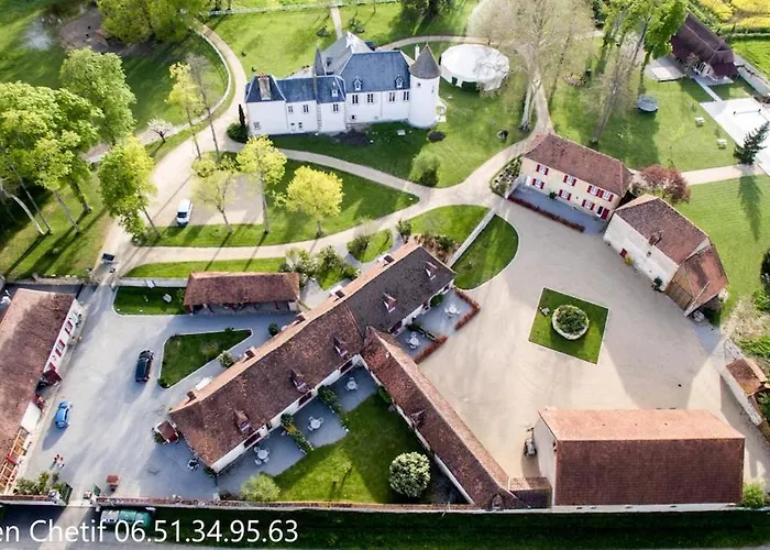 Maison 3 Hébergement de vacances Souvigny